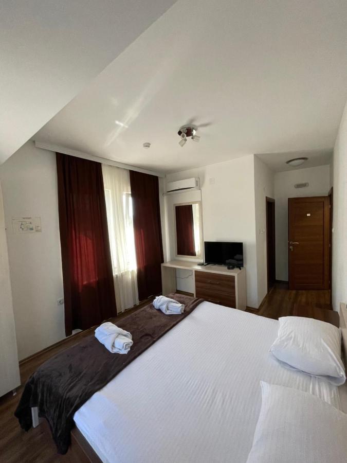 Motel & Restaurant Dar โนวีปาซาร์ ภายนอก รูปภาพ