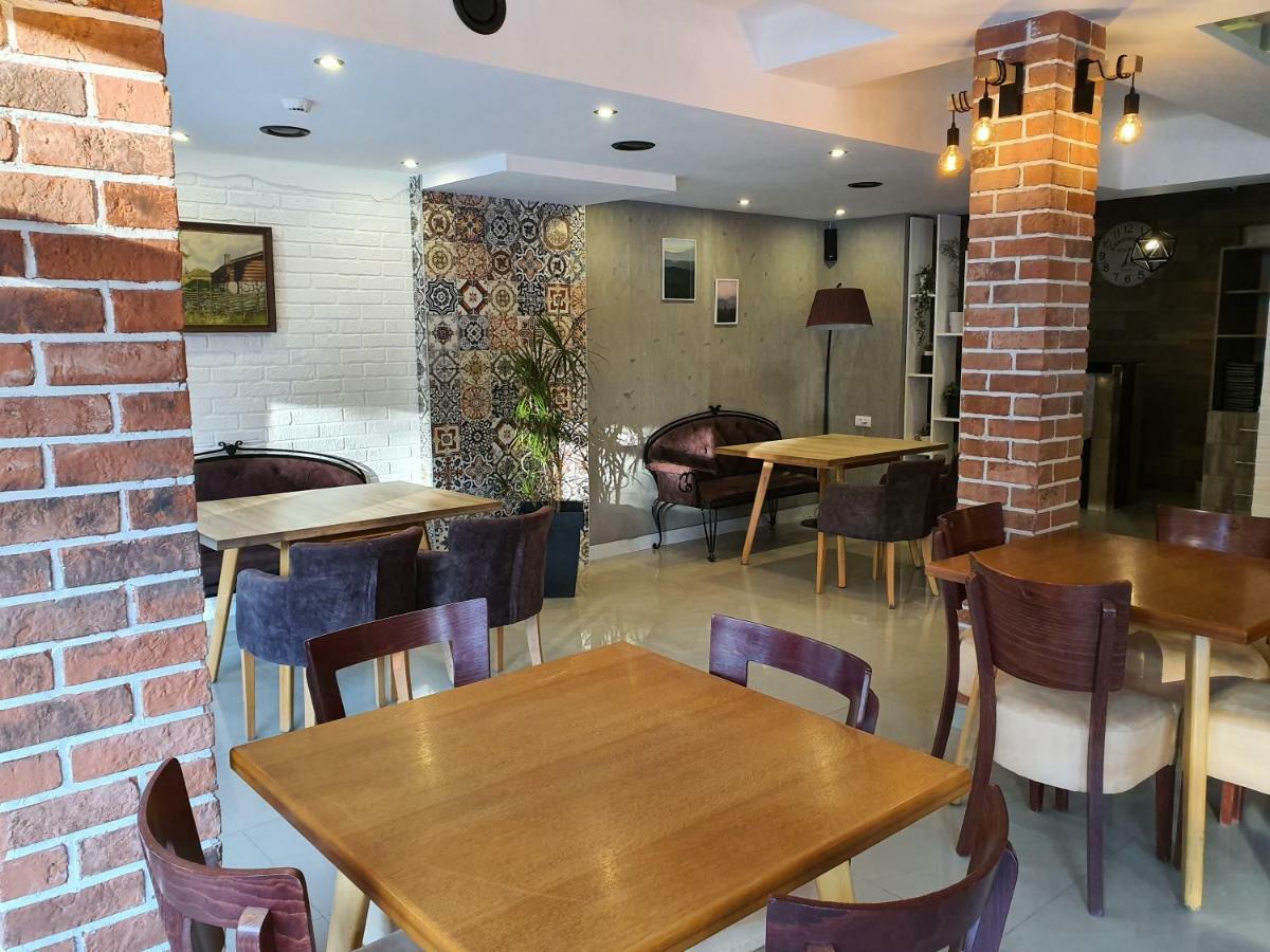 Motel & Restaurant Dar โนวีปาซาร์ ภายนอก รูปภาพ