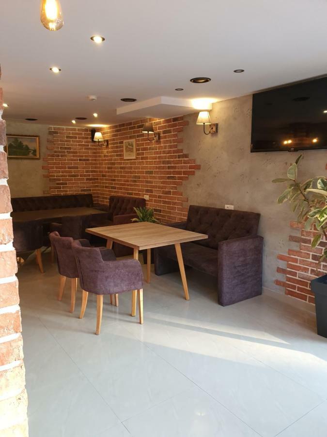 Motel & Restaurant Dar โนวีปาซาร์ ภายนอก รูปภาพ